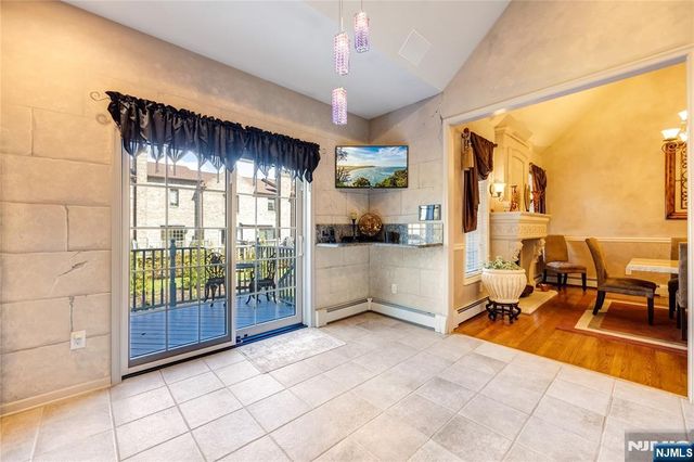 19 Sherbrooke Court 27, Saddle River, NJ 07458