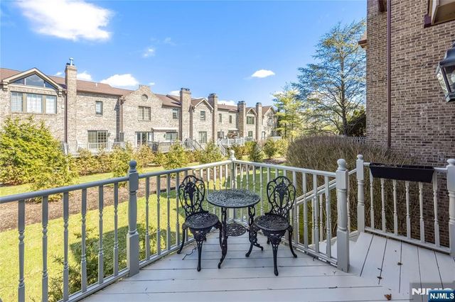 19 Sherbrooke Court 27, Saddle River, NJ 07458