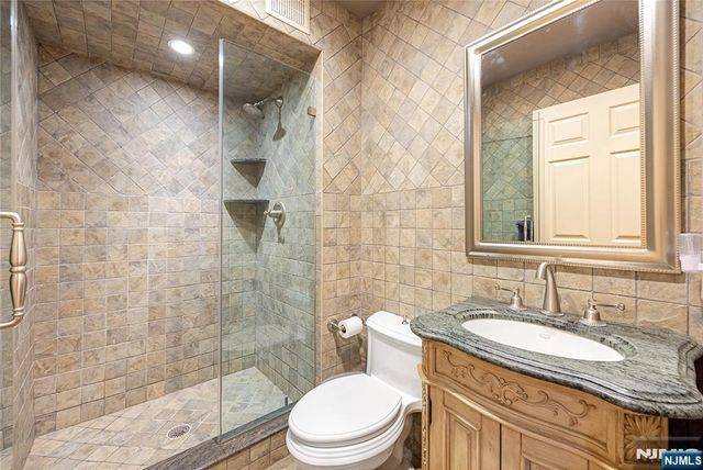 19 Sherbrooke Court 27, Saddle River, NJ 07458