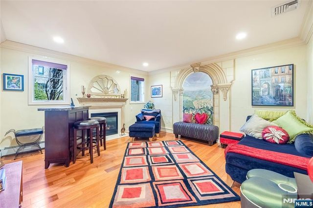 19 Sherbrooke Court 27, Saddle River, NJ 07458