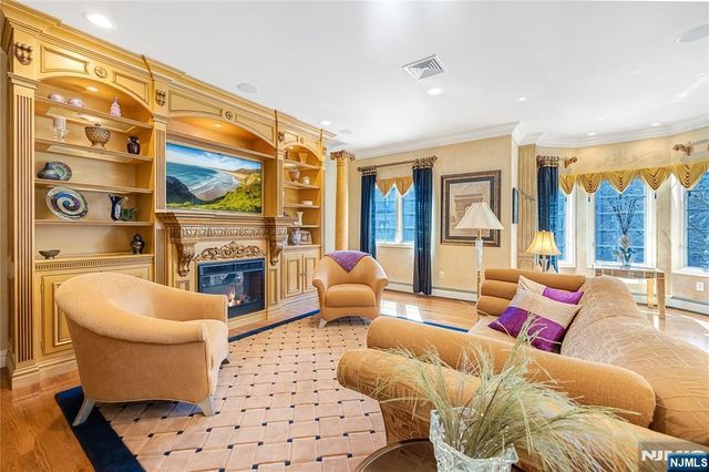 19 Sherbrooke Court 27, Saddle River, NJ 07458