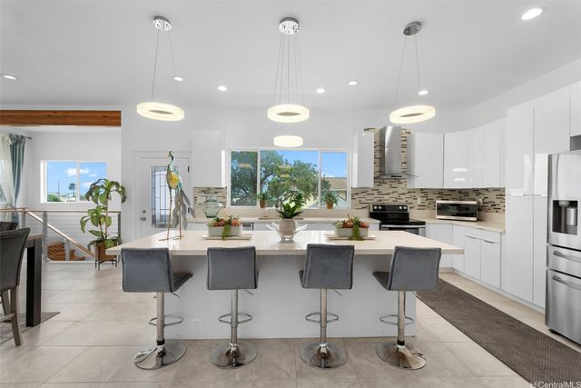 45-333 Mahalani Street, Kaneohe, HI 96744