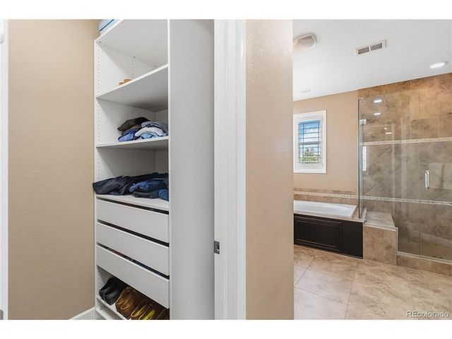 1600 Knotty Pine Way, Castle Rock, CO 80108