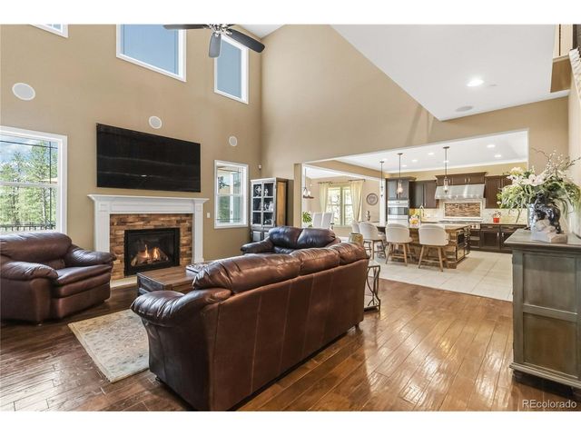1600 Knotty Pine Way, Castle Rock, CO 80108