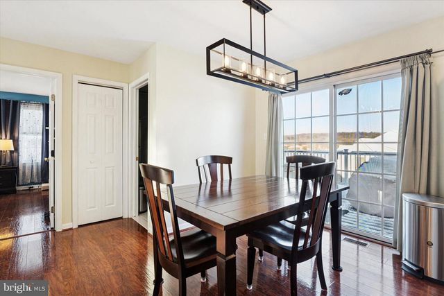 815 CHESTNUT HILL RD, Parkesburg, PA 19365