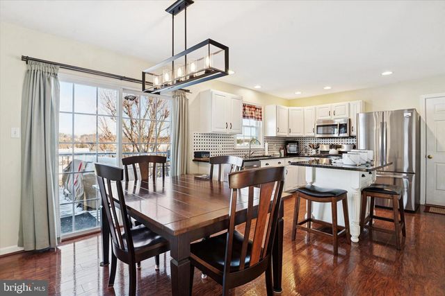 815 CHESTNUT HILL RD, Parkesburg, PA 19365