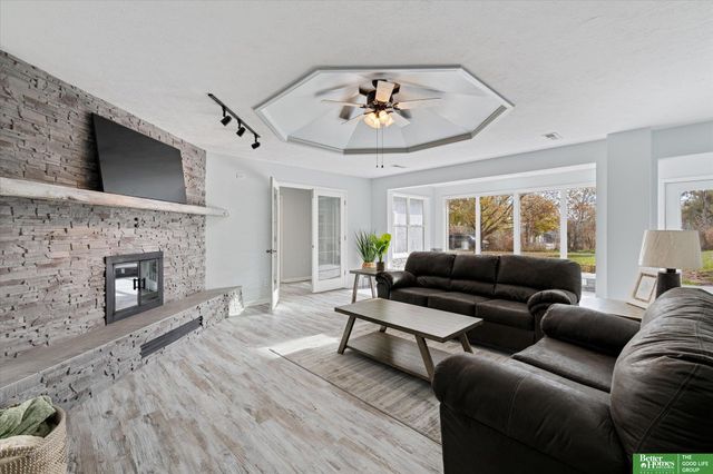 14938 Fall River Lane, Blair, NE 68008