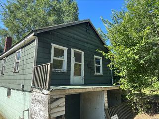 2108 Crestas Ave, N Versailles, PA 15137