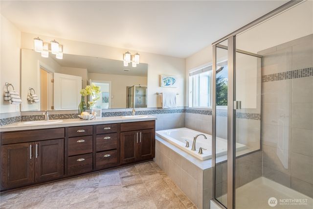 2381 25th Avenue NE, Issaquah, WA 98029