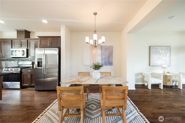 2381 25th Avenue NE, Issaquah, WA 98029