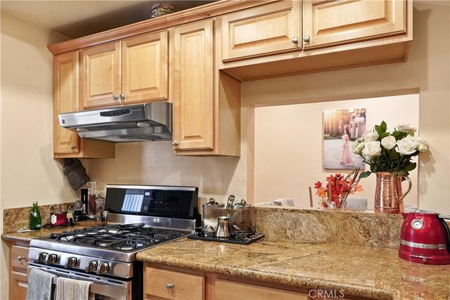 14239 Sherman Way 3, Van Nuys, CA 91405