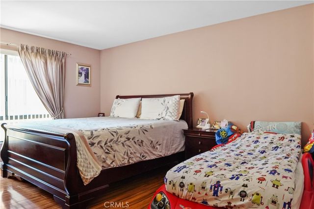 14239 Sherman Way 3, Van Nuys, CA 91405