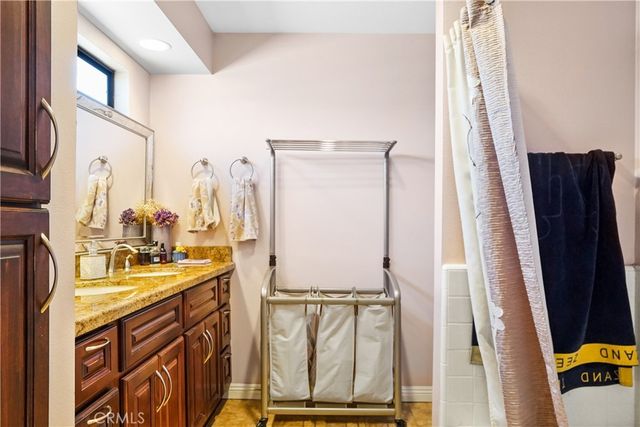 14239 Sherman Way 3, Van Nuys, CA 91405