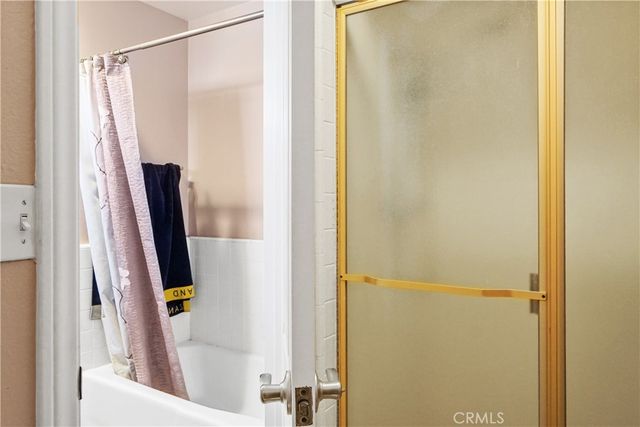 14239 Sherman Way 3, Van Nuys, CA 91405