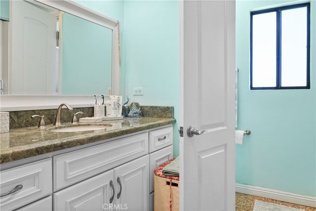 14239 Sherman Way 3, Van Nuys, CA 91405