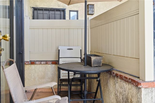 14239 Sherman Way 3, Van Nuys, CA 91405