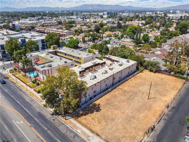 14239 Sherman Way 3, Van Nuys, CA 91405