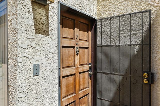 14239 Sherman Way 3, Van Nuys, CA 91405