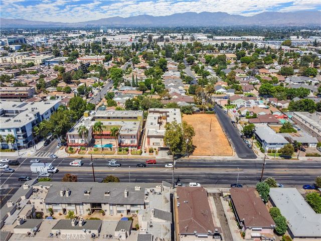 14239 Sherman Way 3, Van Nuys, CA 91405