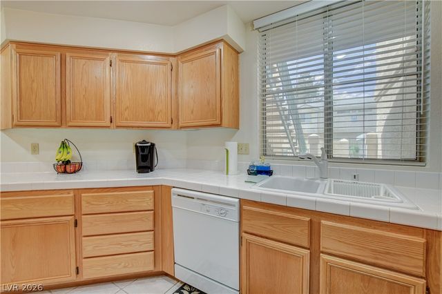 5155 West Tropicana Avenue 1076, Las Vegas, NV 89103