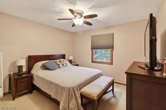 648 Landerwood Lane, Avon Lake, OH 44012