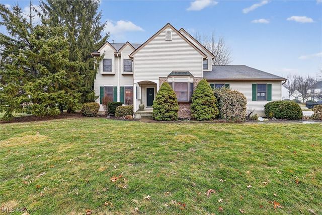 648 Landerwood Lane, Avon Lake, OH 44012
