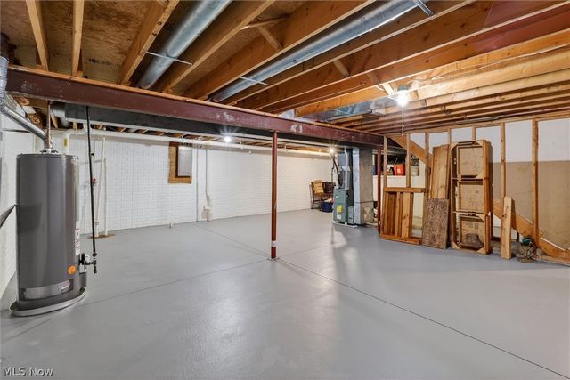 648 Landerwood Lane, Avon Lake, OH 44012