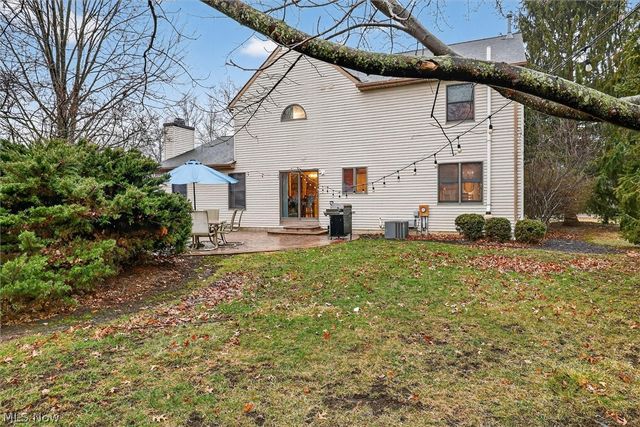 648 Landerwood Lane, Avon Lake, OH 44012