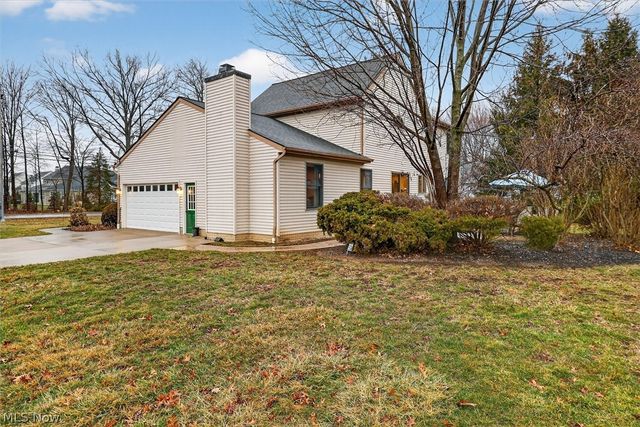 648 Landerwood Lane, Avon Lake, OH 44012