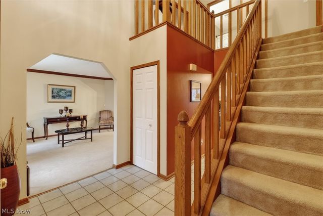 648 Landerwood Lane, Avon Lake, OH 44012