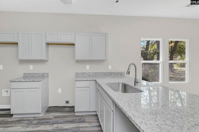 431 Ravenscroft Road, West Columbia, SC 29170