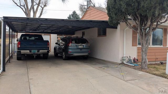 1510 Iroquois Rd, Pueblo, CO 81001