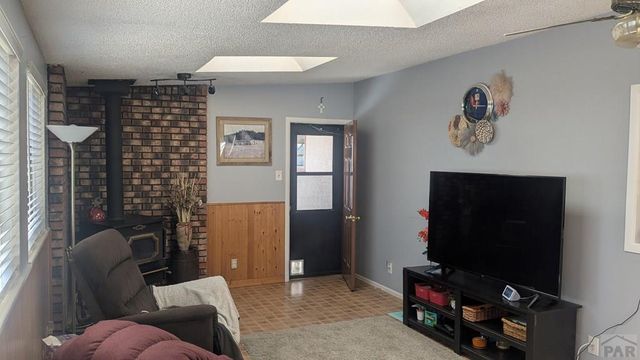 1510 Iroquois Rd, Pueblo, CO 81001