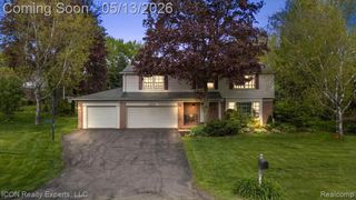 2720 Bridle Road, Bloomfield Hills, MI 48304