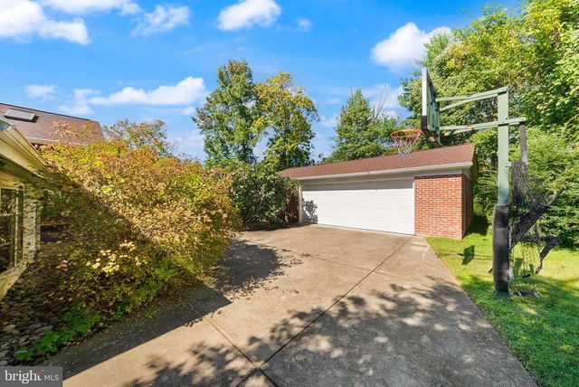 8108 ADAIR LN, Springfield, VA 22151