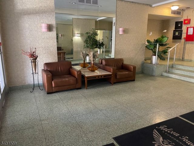 276 Prospect Street, Unit 5C 5C, East Orange City, NJ 07017