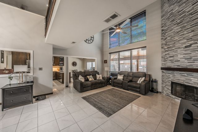 4356 Bradford Drive, Grapevine, TX 76051