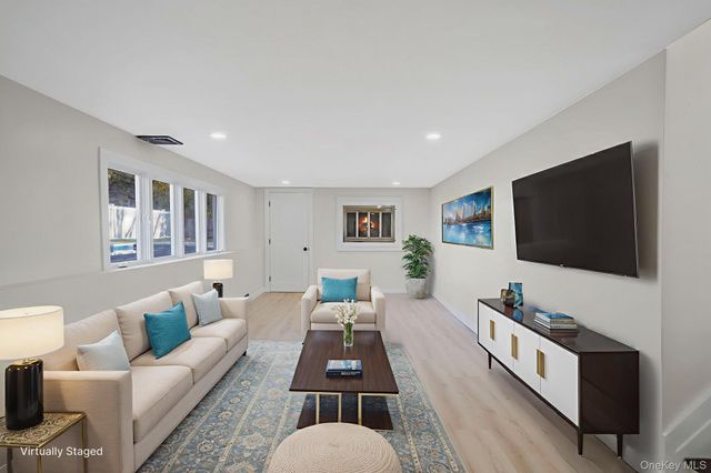 67 Bardolier Lane, Bay Shore, NY 11706