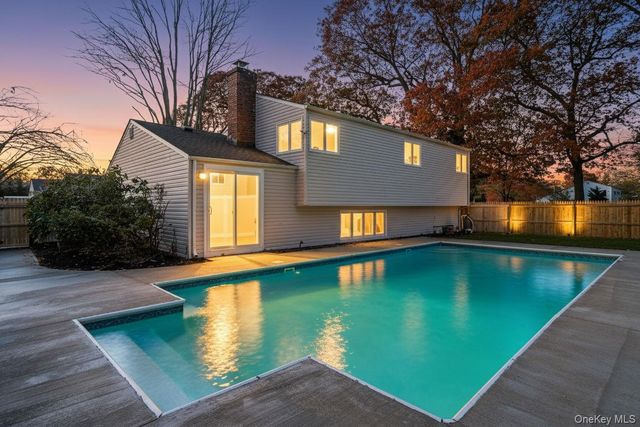 67 Bardolier Lane, Bay Shore, NY 11706