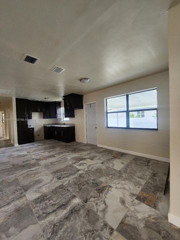 7750 NW 14th PL 0, Miami, FL 33147