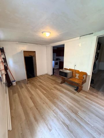 208 W Sigler Street, Hebron, IN 46341