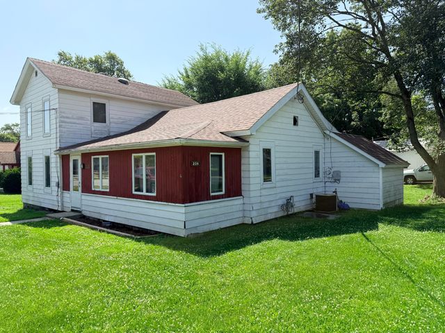 208 W Sigler Street, Hebron, IN 46341