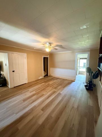 208 W Sigler Street, Hebron, IN 46341