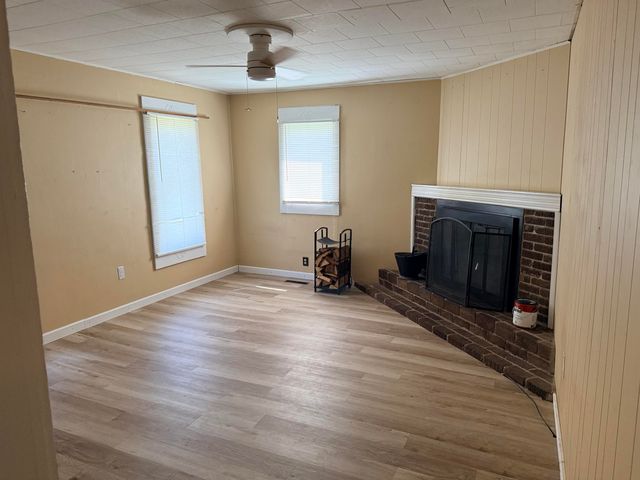 208 W Sigler Street, Hebron, IN 46341