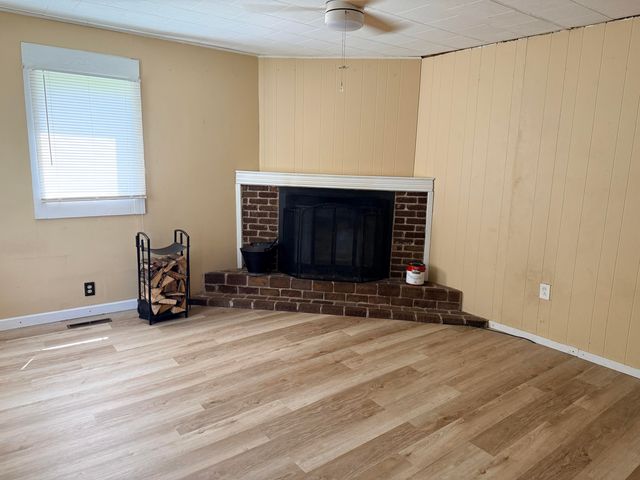 208 W Sigler Street, Hebron, IN 46341