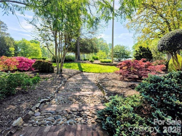 3485 Bridgeford Lane, Newton, NC 28658