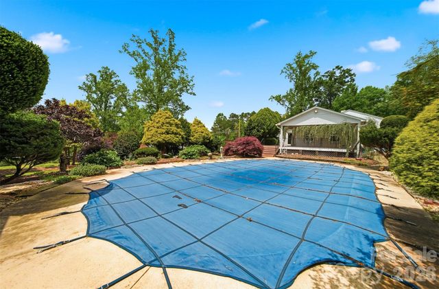 3485 Bridgeford Lane, Newton, NC 28658