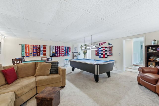 140 Lane 221BA Hamilton Lk, Hamilton, IN 46742