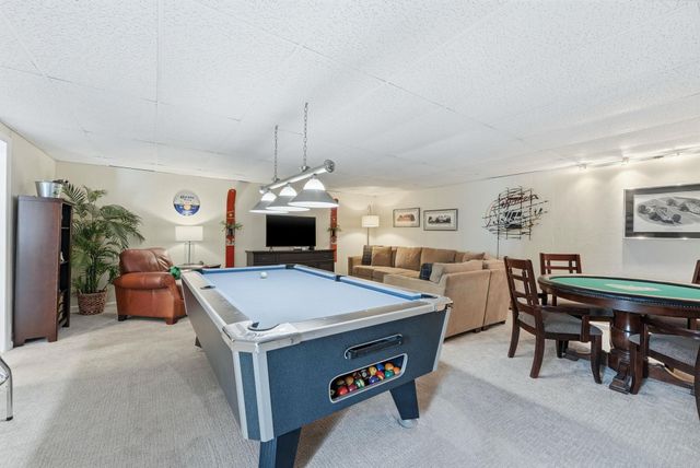 140 Lane 221BA Hamilton Lk, Hamilton, IN 46742