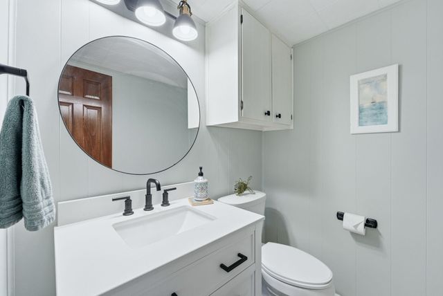 140 Lane 221BA Hamilton Lk, Hamilton, IN 46742
